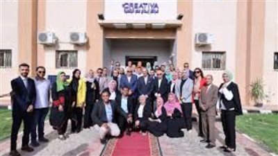 وزير الاتصالات يفتتح مدرسة WE للتكنولوجيا التطبيقية التابعة للمصرية للاتصالات بمدينة الخارجة