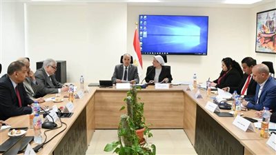 وزيرة البيئة: ضرورة تضافر جهود مؤسسات الدولة لتعزيز الجهود الرامية لتنمية مفهوم الاقتصاد الأزرق المصري