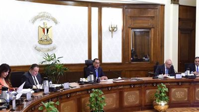 رئيس الوزراء يناقش عددا من المقترحات الخاصة بدعم نشاط تصدير العقار