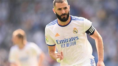 كريم بنزيما يقترب من مزاملة أحمد حجازي وطارق حامد في الاتحاد السعودي