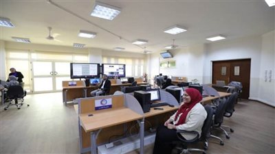 وزير التعليم العالي يتفقد 