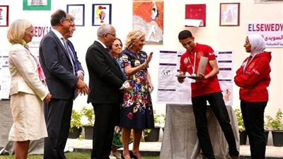 التعليم تشكر جيل بايدن لزيارتها لمدرسة السويدي للتكنولوجيا التطبيقية (صور)