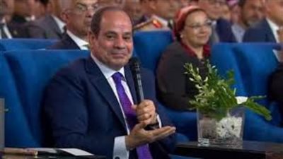 السيسي: الدولة اتخذت إجراءات لمواجهة تأثير سعر الصرف السلبي على المواطن