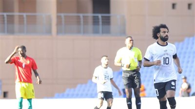 منتخب مصر يتعادل إيجابيًا مع غينيا في الشوط الأول بتصفيات أمم إفريقيا