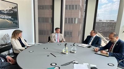 وزير البترول يبحث مع كابريكورن إنرجي خطط وبرامج عملها في مجال البحث والاستكشاف (صور)