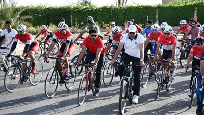 وزير الرياضة يقود ماراثون للدراجات الهوائية ويشارك في اليوم الرياضي بالشروق