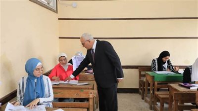 وزير التعليم ومحافظ الشرقية يتفقدان لجان امتحانات الثانوية العامة بالصالحية الجديدة والقديمة