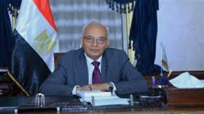 وزير التعليم يوجه بمراجعة لجنة الخبراء لامتحان مادة الكيمياء ونموذج الإجابة