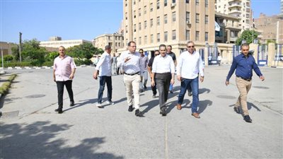 محافظ الغربية يتفقد أعمال التطوير بشركة غزل المحلة