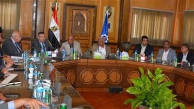 وزير قطاع الأعمال يتفقد مصانع النصر للأسمدة ويتابع مستجدات مشروع التطوير