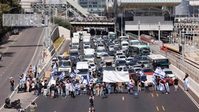 الفوضى تضرب إسرائيل.. آلاف المتظاهرين في الشوارع والشرطة تعتقل العشرات