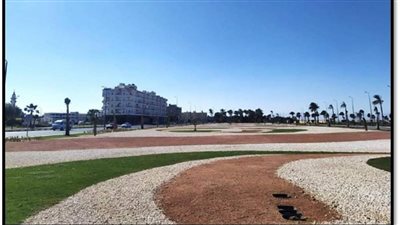 وزير الإسكان ومحافظ البحر الأحمر يتفقدان مشروع تطوير طريق المطار بالغردقة (صور)