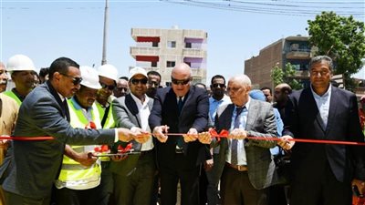 محافظ قنا يطلق إشارة التشغيل التجريبي لمشروع صرف صحي قرى أبو تشت