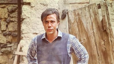 محمد إمام ينتهي من تصوير فيلم 