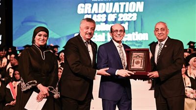 بالصور| جامعة مصر للعلوم والتكنولوجيا تحتفل بتخرج دفعة جديدة من كلية التربية الخاصة بحضور الفنان محمد صبحى