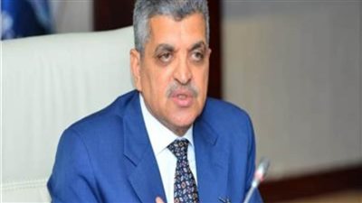 أسامة ربيع يكشف موقف إيرادات قناة السويس خلال العام