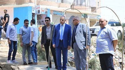 محافظ سوهاج يتفقد ترعة أخميم الغربية بقرية بنيدة تمهيدا لبدء أعمال التغطية