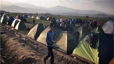 أزمة اللاجئين في أوروبا.. الخيام العسكرية البريطانية مركز للجدل والانتقادات