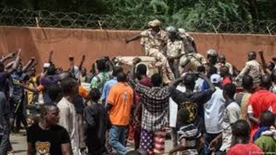 فرنسا تعلن موقفها من التدخل عسكريا في النيجر