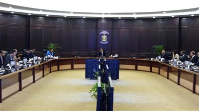 غلق المحال وإنارة الطرق.. تقرير يومي من أزمات الوزراء لمتابعة تخفيف الأحمال