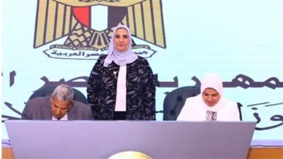 وزيرة التضامن تطلق المرحلة الأولي من برنامج دعم العمالة غير المنتظمة في 16 محافظة (صور)