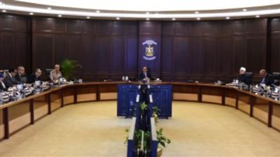 بدء اجتماع مجلس الوزراء بمقر الحكومة بالعلمين الجديدة