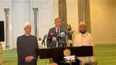 أمين عام المجلس الأعلى للآثار يفتتح المسجد الأقمر بعد ترميمه