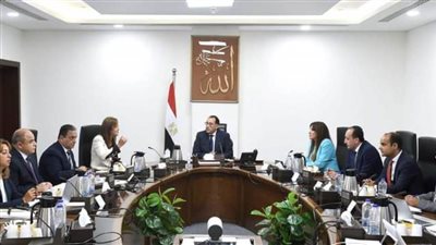 رئيس الوزراء يتابع موقف تسكين الموظفين في المقار الجديدة بالحي الحكومي بالعاصمة الإدارية الجديدة