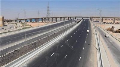 تحويلات مرورية لاستكمال إنشاء القواعد الخرسانية للقطار الكهربائي بالجيزة