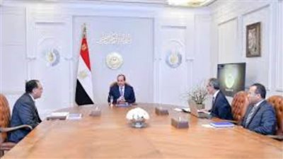 الرئيس السيسي يوجه بمواصلة العمل المكثف لتنمية قطاع الاتصالات في مصر