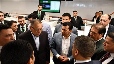 وزير الرياضة ومحافظ الشرقية يفتتحان فرع البنك الأهلي بمركز التنمية الشبابية بلبيس (صور)