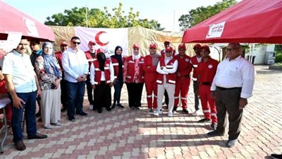 وزيرة التضامن تتفقد نقاط الخدمات الإغاثية والطبية للهلال الأحمر المصري بمعبر 