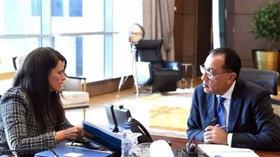 رئيس الوزراء يتابع مع وزيرة التعاون الدولي جهود تعزيز العلاقات الاقتصادية مع شركاء التنمية