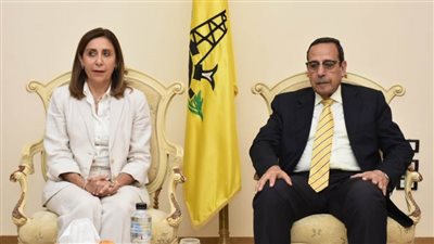 وزيرة الثقافة تلتقي محافظ شمال سيناء لبحث تكثيف الأنشطة وإعادة تأهيل عدد من المواقع الثقافية