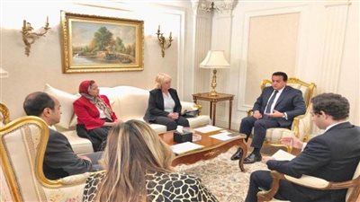 وزير الصحة يبحث التعاون بين المجلس الصحي المصري وشركة GMCSI البريطانية في مجال التعليم الطبي المهني 