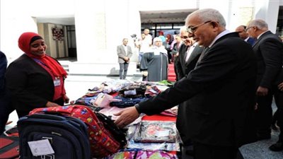 وزير التعليم يوجه بإقامة 