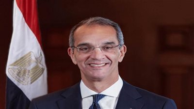 وزير الاتصالات يغادر إلى الولايات المتحدة لبحث تعزيز التعاون المصري الأمريكي