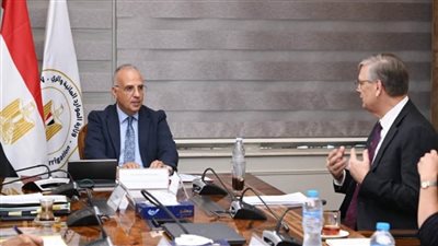 وزير الري يبحث مع سفير هولندا بالقاهرة سبل تعزيز التعاون بين البلدين (صور)