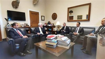 وزير الاتصالات يبحث مع نائبة مستشار الأمن القومي الأمريكي للتقنيات السيبرانية والناشئة تعزيز التعاون