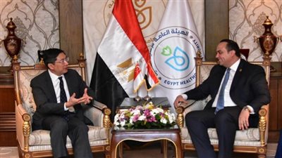 هيئة الرعاية الصحية تعلن منح دراسية ممولة بالكامل للعاملين بالهيئة إلى سنغافورة (صور)