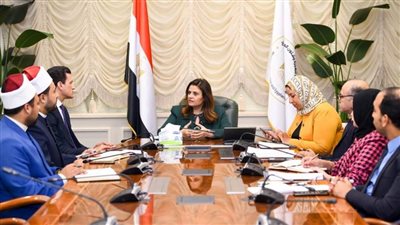 وزيرة الهجرة: الأزهر منارة وسطية وله دور محوري في توعية المصريين بالخارج 