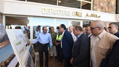 رئيس الوزراء يتفقد أعمال التطوير بمطار سانت كاترين الدولي (صور)