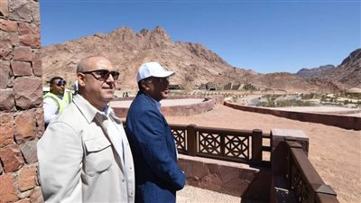 رئيس الوزراء يتفقد مشروع إنشاء المنتجع السياحي الجبلي بسانت كاترين