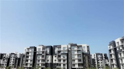 وزير الإسكان يتابع موقف تنفيذ وحدات 