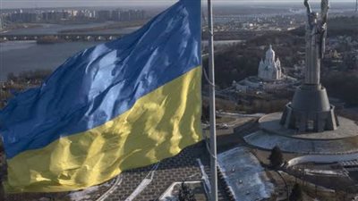 ضابط أمريكي يكشف عن السبيل الوحيد لإبرام اتفاق سلام بين أوكرانيا وروسيا