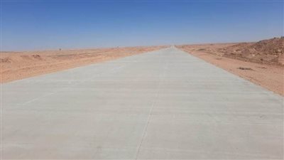 وزير الإسكان يتابع الموقف التنفيذي لمشروع ازدواج طريق سيوة - مطروح