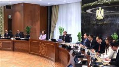 رئيس الوزراء يعرض الفرص الاستثمارية وخطة الطروحات الحكومية على وفد دولة الإمارات