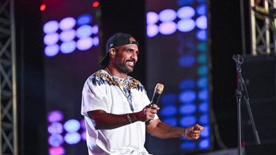 بالصور.. شارموفرز وتامر عاشور يتألقان في أضخم حفلات الطلاب بالإسكندرية