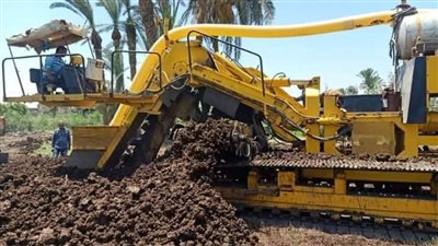 وزير الري يتابع الموقف التنفيذي لمشروعات الصرف الزراعي المغطى (صور)