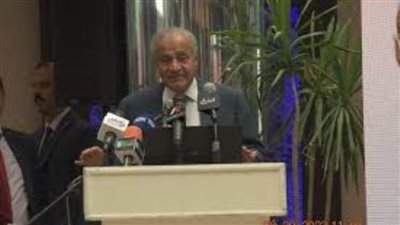 سكر وزيت ولحوم .. وزير التموين يعلن احتياطي السلع الاستراتيجية